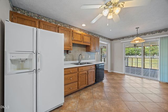 76 Springfield Lane, Lillington, NC 27546