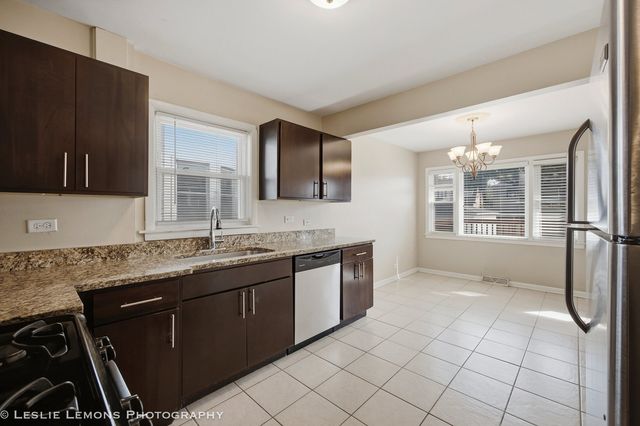 3433 wesley Avenue, Berwyn, IL 60402