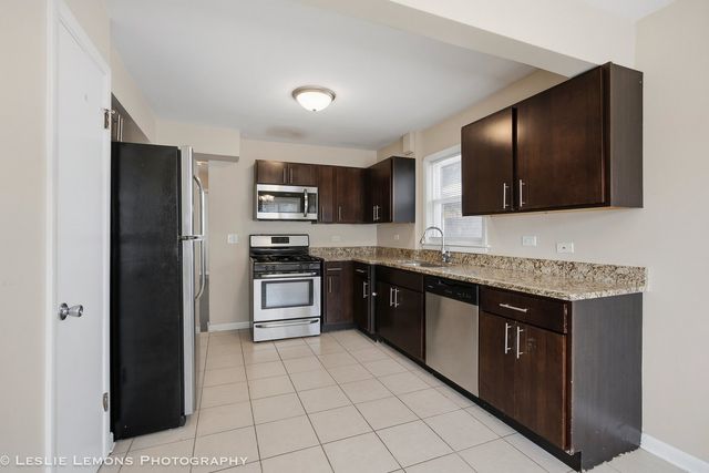 3433 wesley Avenue, Berwyn, IL 60402