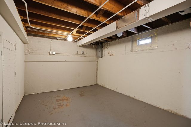 3433 wesley Avenue, Berwyn, IL 60402