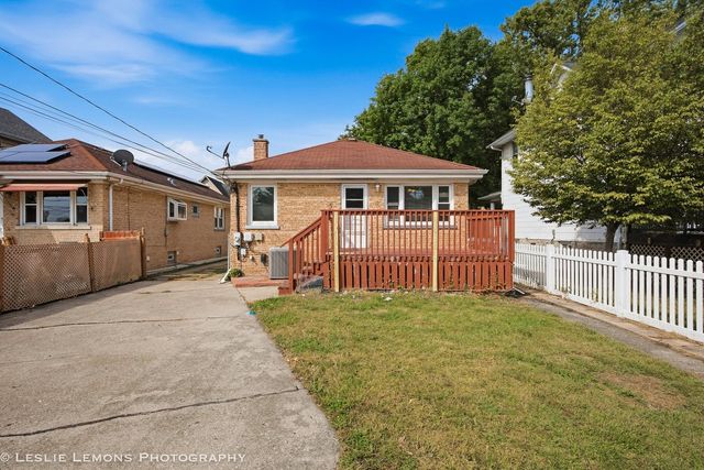 3433 wesley Avenue, Berwyn, IL 60402