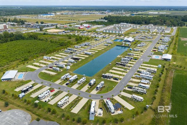 809 Vacation Circle, Foley, AL 36535