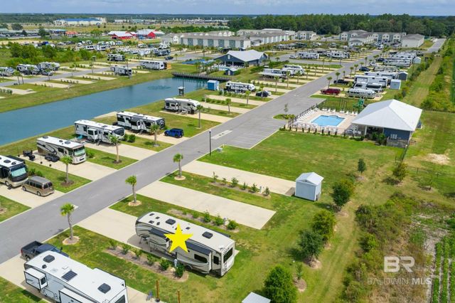 809 Vacation Circle, Foley, AL 36535