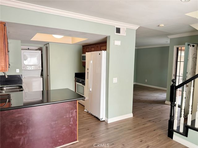 2350 Sutter 250, Fullerton, CA 92833
