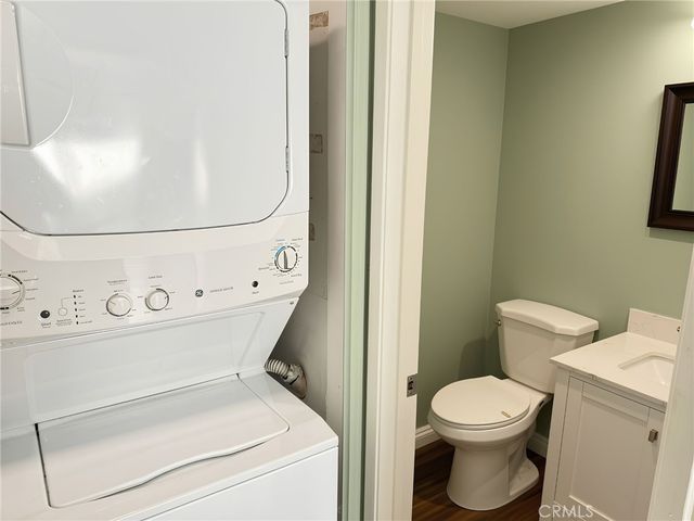 2350 Sutter 250, Fullerton, CA 92833
