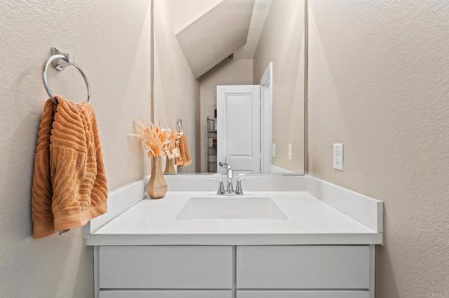 1368 Caminito Veranza 3, Chula Vista, CA 91915