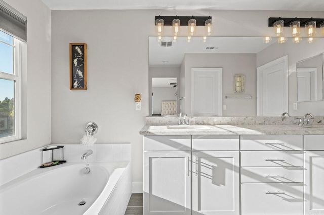 1368 Caminito Veranza 3, Chula Vista, CA 91915