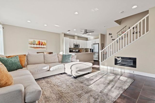 1368 Caminito Veranza 3, Chula Vista, CA 91915