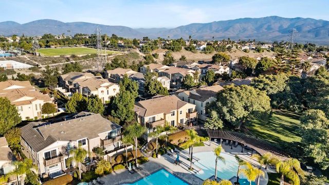1368 Caminito Veranza 3, Chula Vista, CA 91915