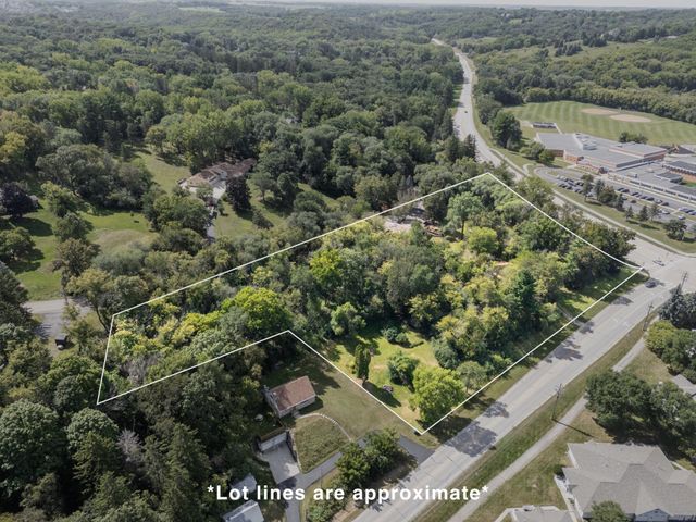 2010 Merrihills Drive SW, Rochester, MN 55902
