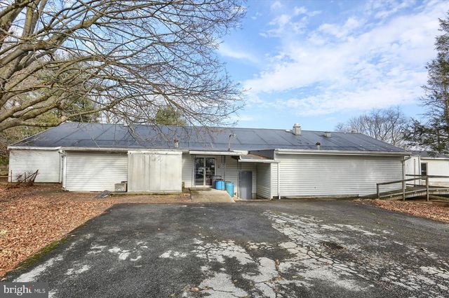 145 CHAMBERLAINE AVE, Pottsville, PA 17901