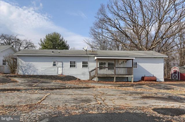 145 CHAMBERLAINE AVE, Pottsville, PA 17901