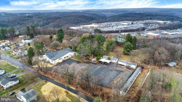 145 CHAMBERLAINE AVE, Pottsville, PA 17901