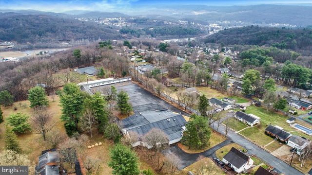 145 CHAMBERLAINE AVE, Pottsville, PA 17901