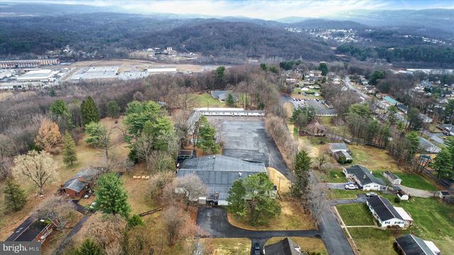 145 CHAMBERLAINE AVE, Pottsville, PA 17901