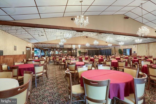 145 CHAMBERLAINE AVE, Pottsville, PA 17901