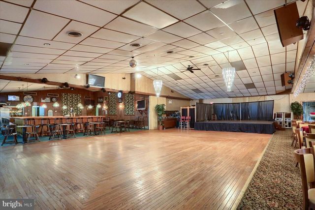 145 CHAMBERLAINE AVE, Pottsville, PA 17901