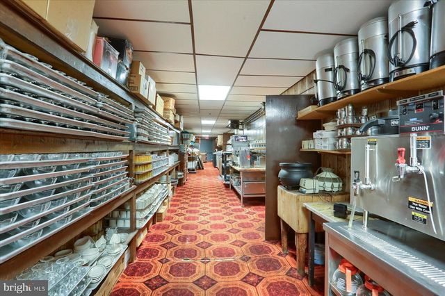 145 CHAMBERLAINE AVE, Pottsville, PA 17901