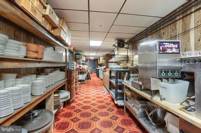 145 CHAMBERLAINE AVE, Pottsville, PA 17901