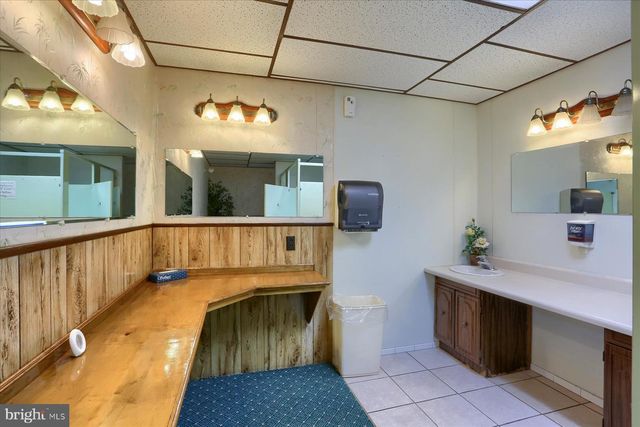 145 CHAMBERLAINE AVE, Pottsville, PA 17901