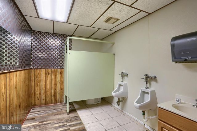 145 CHAMBERLAINE AVE, Pottsville, PA 17901