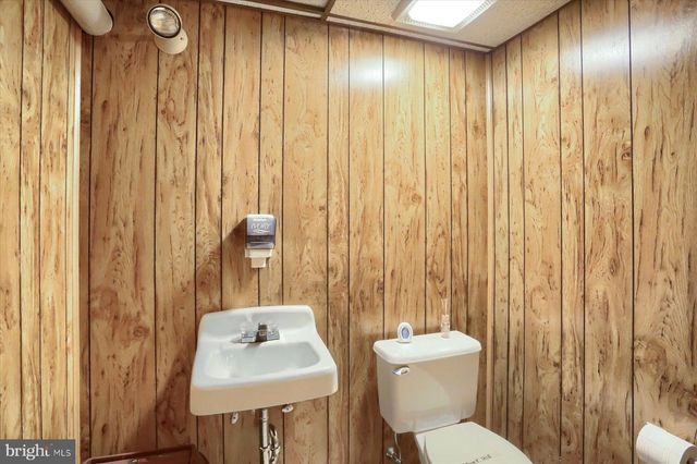 145 CHAMBERLAINE AVE, Pottsville, PA 17901