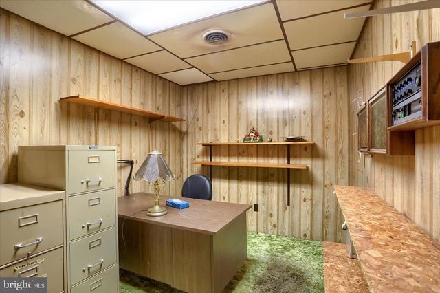 145 CHAMBERLAINE AVE, Pottsville, PA 17901