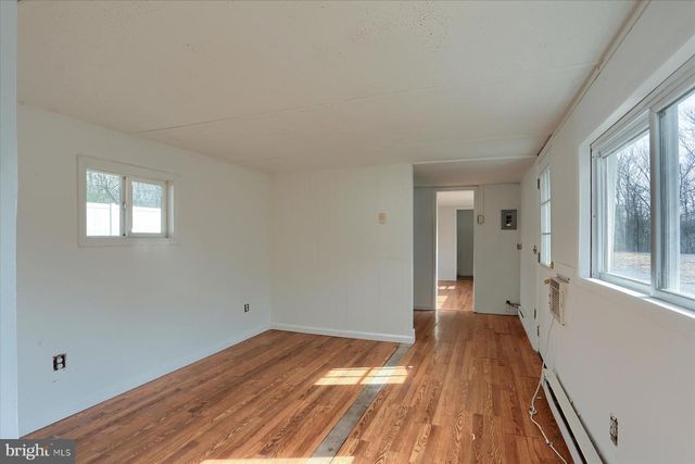 145 CHAMBERLAINE AVE, Pottsville, PA 17901