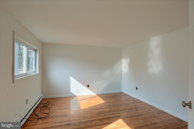 145 CHAMBERLAINE AVE, Pottsville, PA 17901