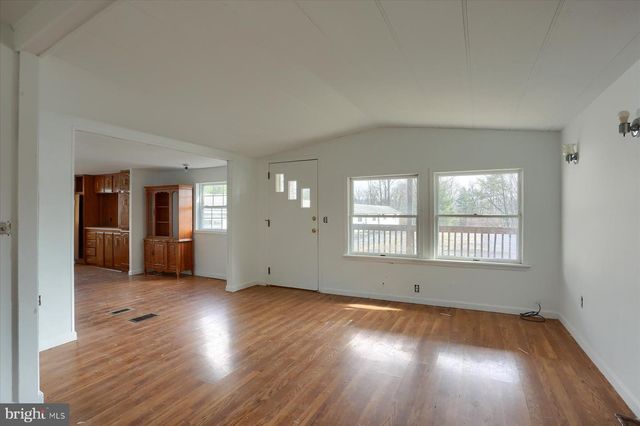 145 CHAMBERLAINE AVE, Pottsville, PA 17901