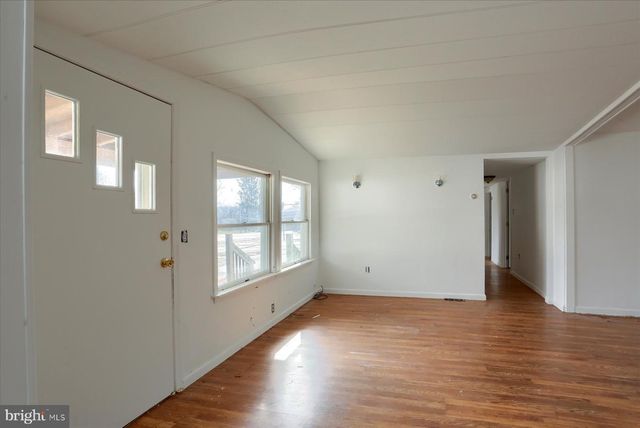 145 CHAMBERLAINE AVE, Pottsville, PA 17901