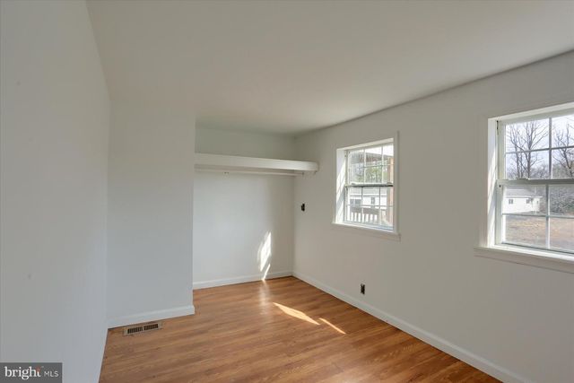 145 CHAMBERLAINE AVE, Pottsville, PA 17901