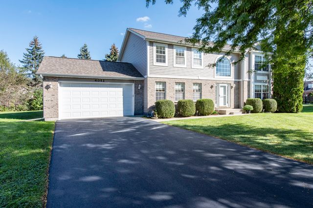 4052 Woodcrest Court, Gurnee, IL 60031