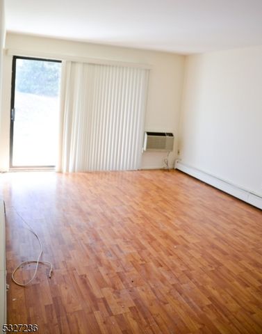 19 River Rd I, Nutley Twp., NJ 07110
