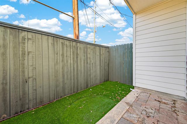 1105 Wagner Street, Houston, TX 77007