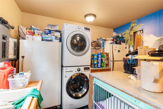32600 349th Way SE, Ravensdale, WA 98051