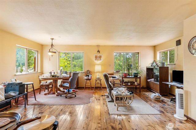32600 349th Way SE, Ravensdale, WA 98051