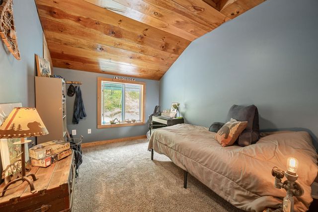 251 Doe Road, Warren, VT 05674