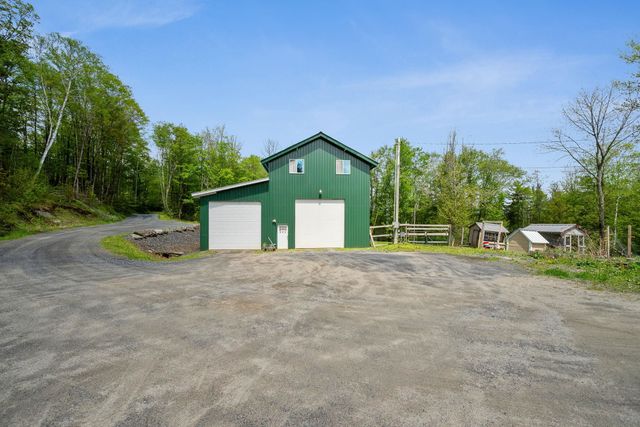 251 Doe Road, Warren, VT 05674