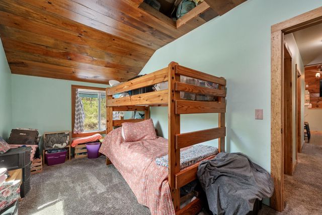 251 Doe Road, Warren, VT 05674
