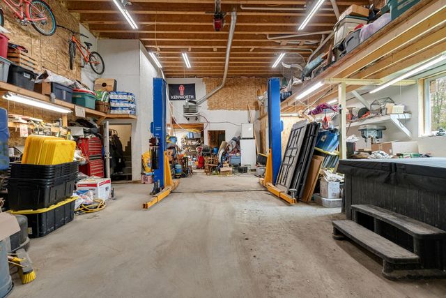 251 Doe Road, Warren, VT 05674