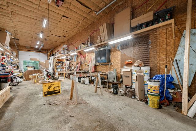 251 Doe Road, Warren, VT 05674
