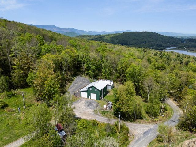 251 Doe Road, Warren, VT 05674