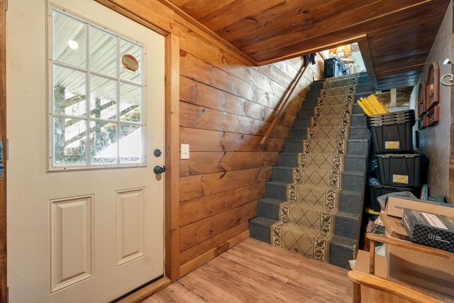 251 Doe Road, Warren, VT 05674