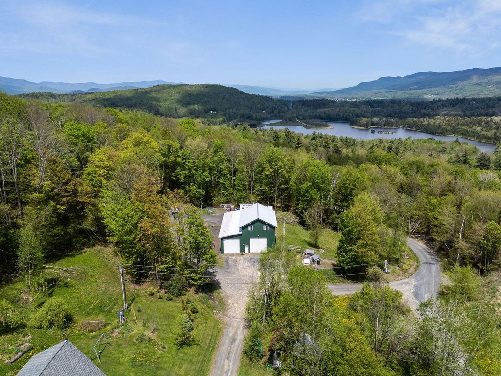 251 Doe Road, Warren, VT 05674