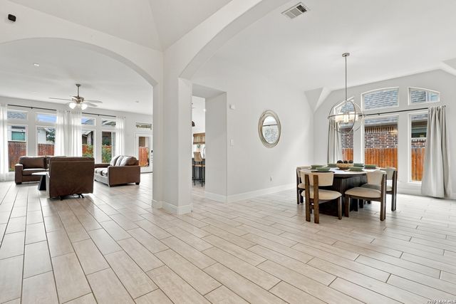 9121 Pepperton Lane, San Antonio, TX 78254