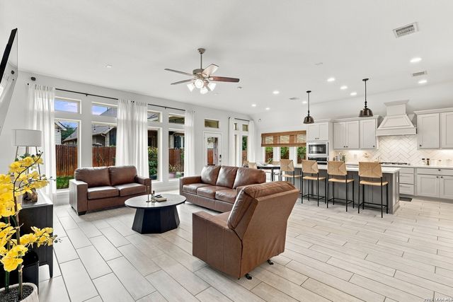 9121 Pepperton Lane, San Antonio, TX 78254