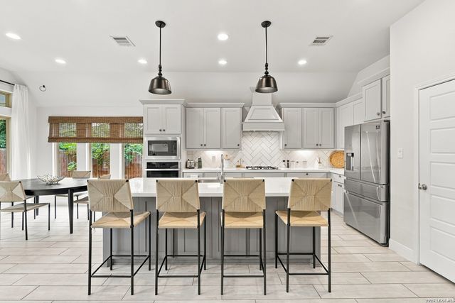 9121 Pepperton Lane, San Antonio, TX 78254