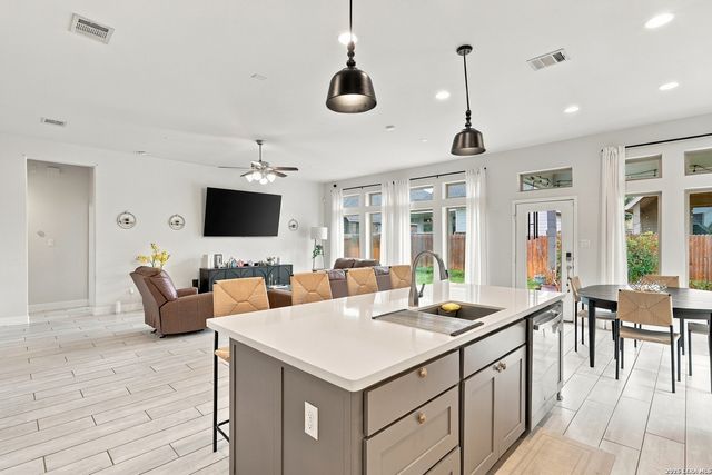 9121 Pepperton Lane, San Antonio, TX 78254