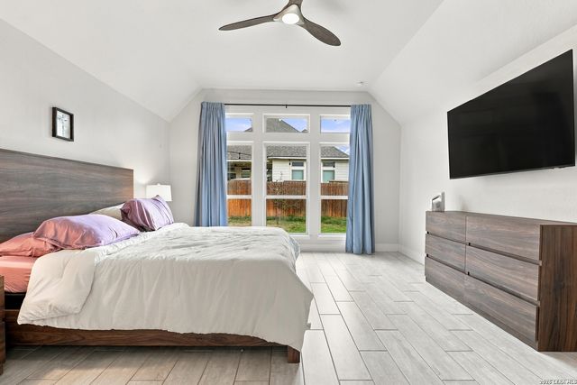 9121 Pepperton Lane, San Antonio, TX 78254
